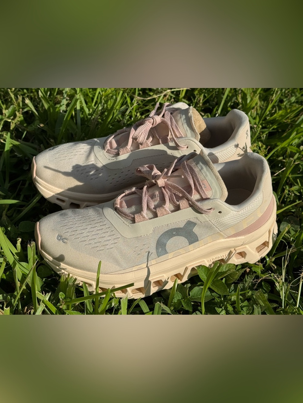 On Cloudmonster Women's Size 8 Moon Fawn Running Shoes Sneakers 61.98425 No Box